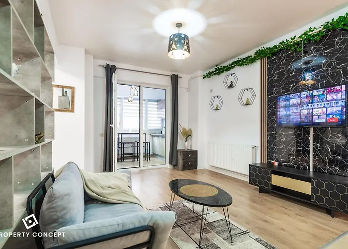 Apartment 724