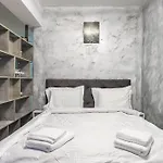 شقة 724 بوخارست